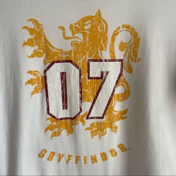 Harry Potter Gryffindor White with Red Sleeve Baseball Shirt Size Large - Picture 3 of 5